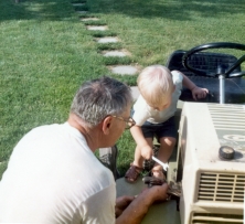 1972-04-Travis-Gramphi.jpg
